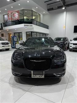 کرایسلەر 300